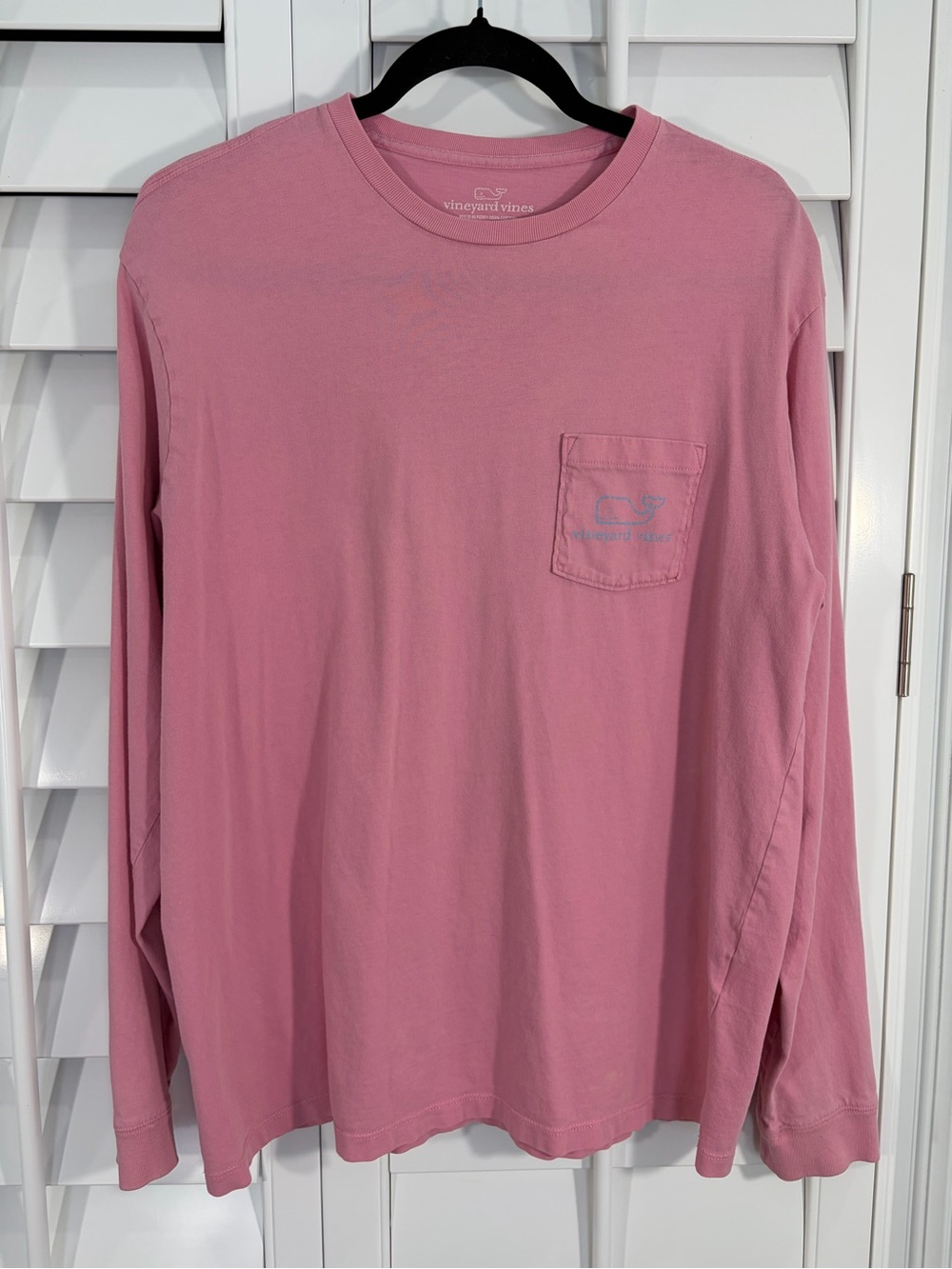 Vineyard Vines 100% Cotton Unisex LongSleeve Pocket Tee Signature Whale Logo (M) - Picture 2 of 8
